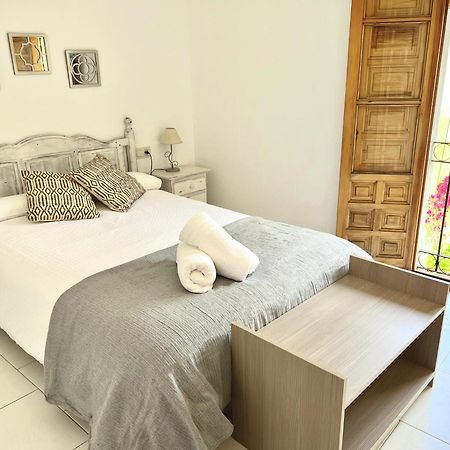 Apartamento San Basilio Apartment กอร์โดบา ภายนอก รูปภาพ