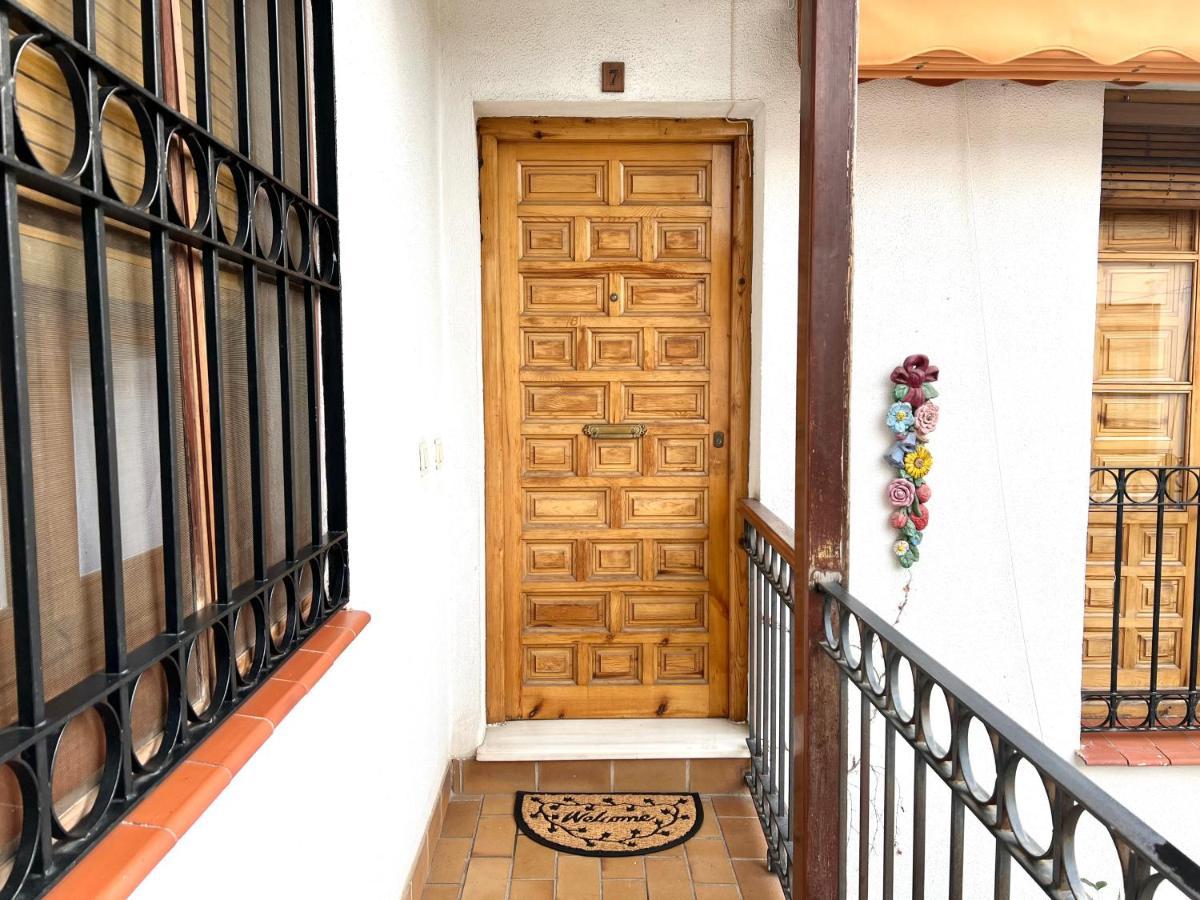 Apartamento San Basilio Apartment กอร์โดบา ภายนอก รูปภาพ