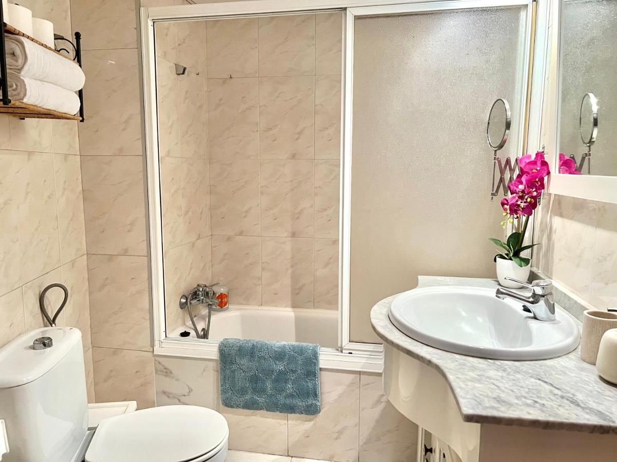 Apartamento San Basilio Apartment กอร์โดบา ภายนอก รูปภาพ