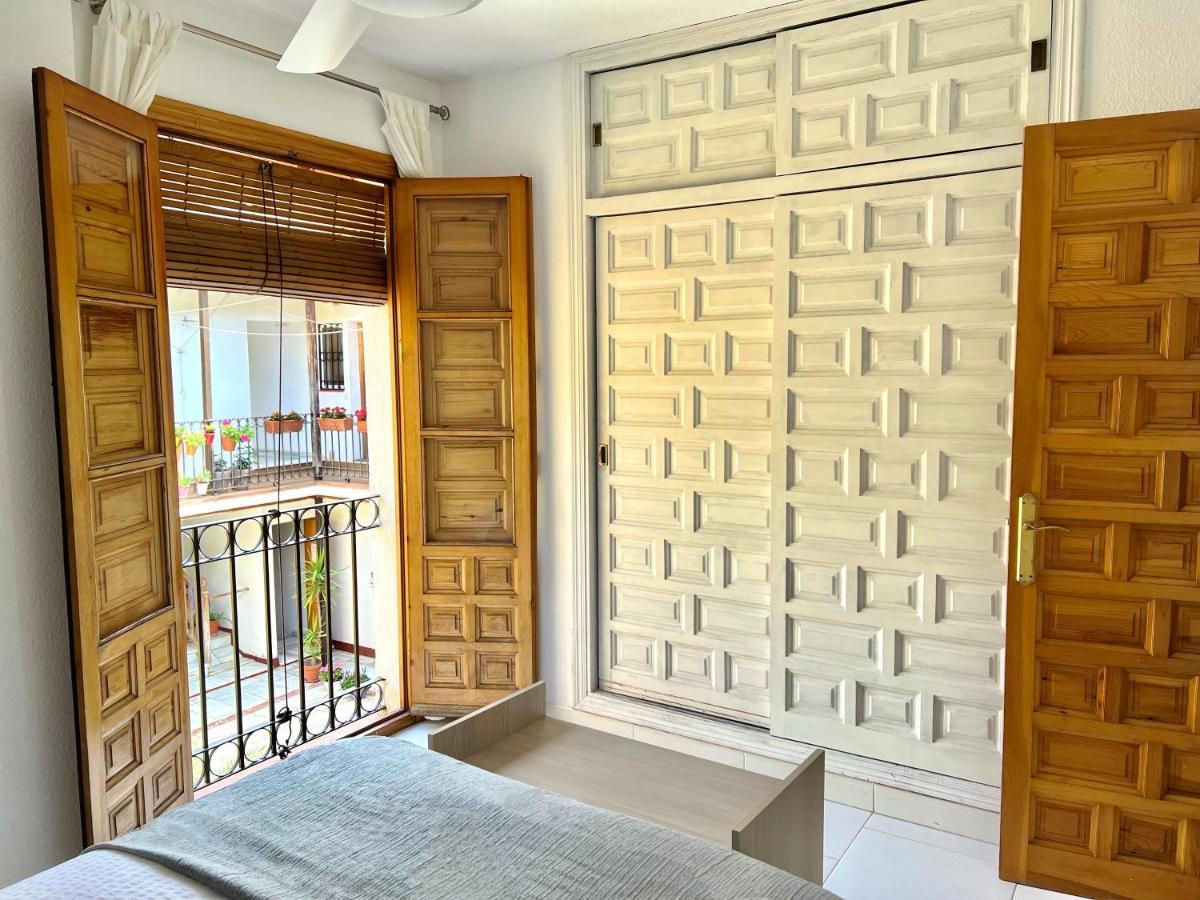 Apartamento San Basilio Apartment กอร์โดบา ภายนอก รูปภาพ