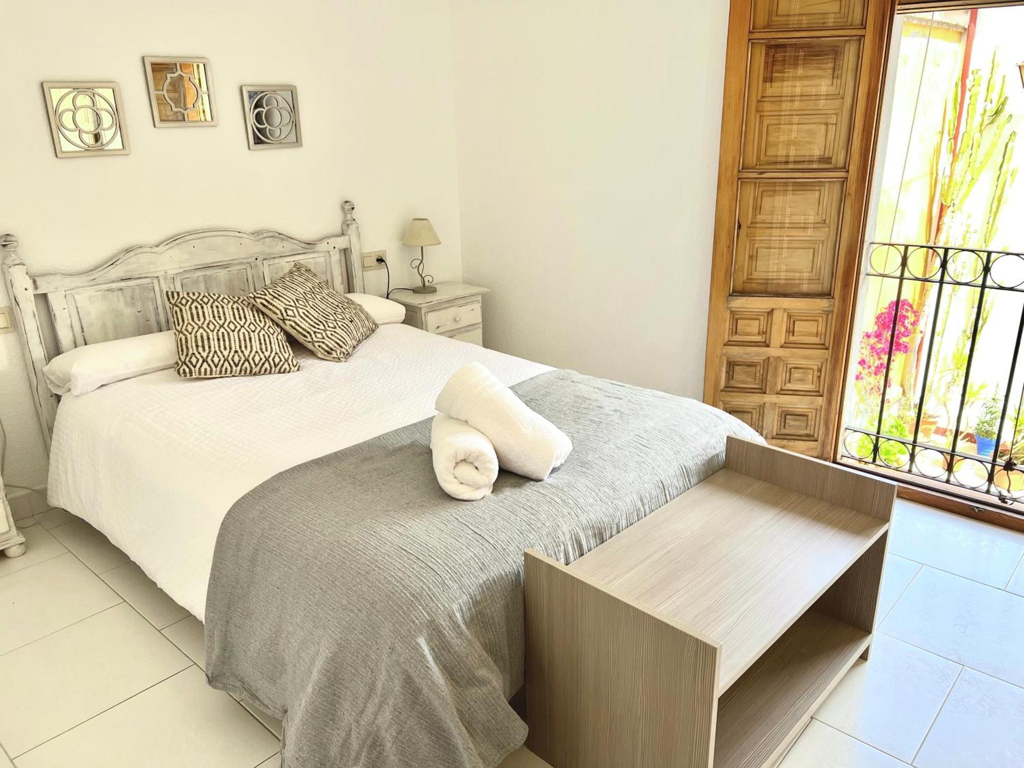 Apartamento San Basilio Apartment กอร์โดบา ภายนอก รูปภาพ
