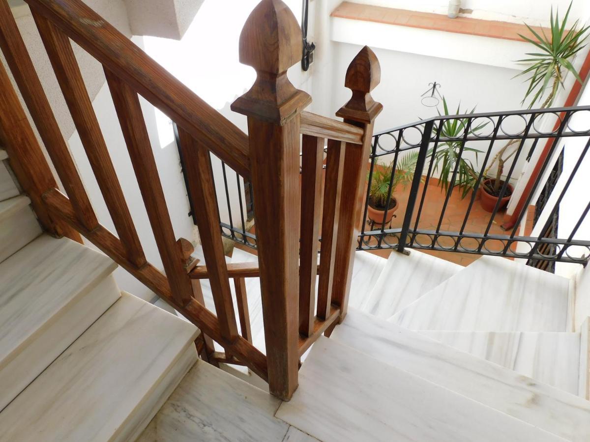Apartamento San Basilio Apartment กอร์โดบา ภายนอก รูปภาพ